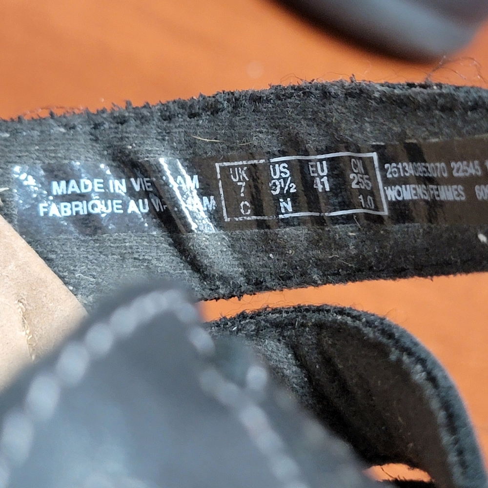 Clarks women's sandals size 7 1/2 - Picture 3 of 10